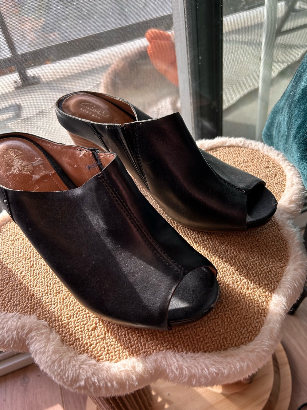 Clarks Open Toe Mules - Picture 2 of 3